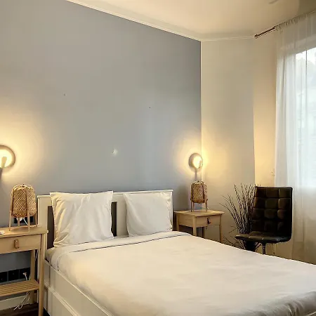 George V : Exclusivite De Prestige Bed & Breakfast *