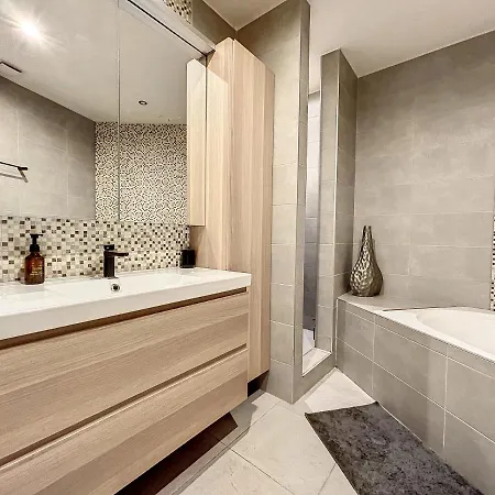 Bed & Breakfast George V : Exclusivite De Prestige